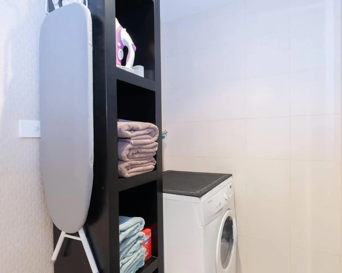 Elevated Elegance in the City’s Chic Paris End — 5