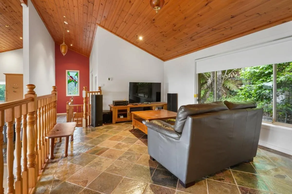 Embrace Nature’s Beauty in Ferny Creek — 5