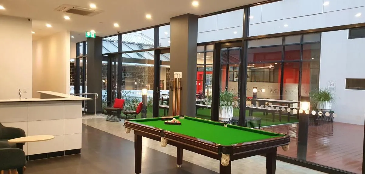 Essence Hotel Carlton — 5