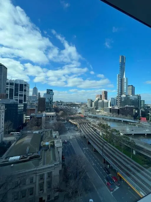Exclusive Suite CBD Riverviews – ParkingOnsite — 4