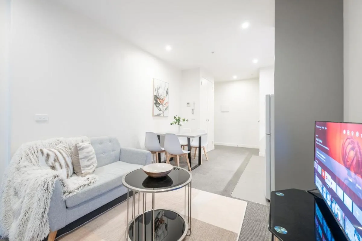 Experience The Heartbeat Of Melbourne Cbd 1br — 5