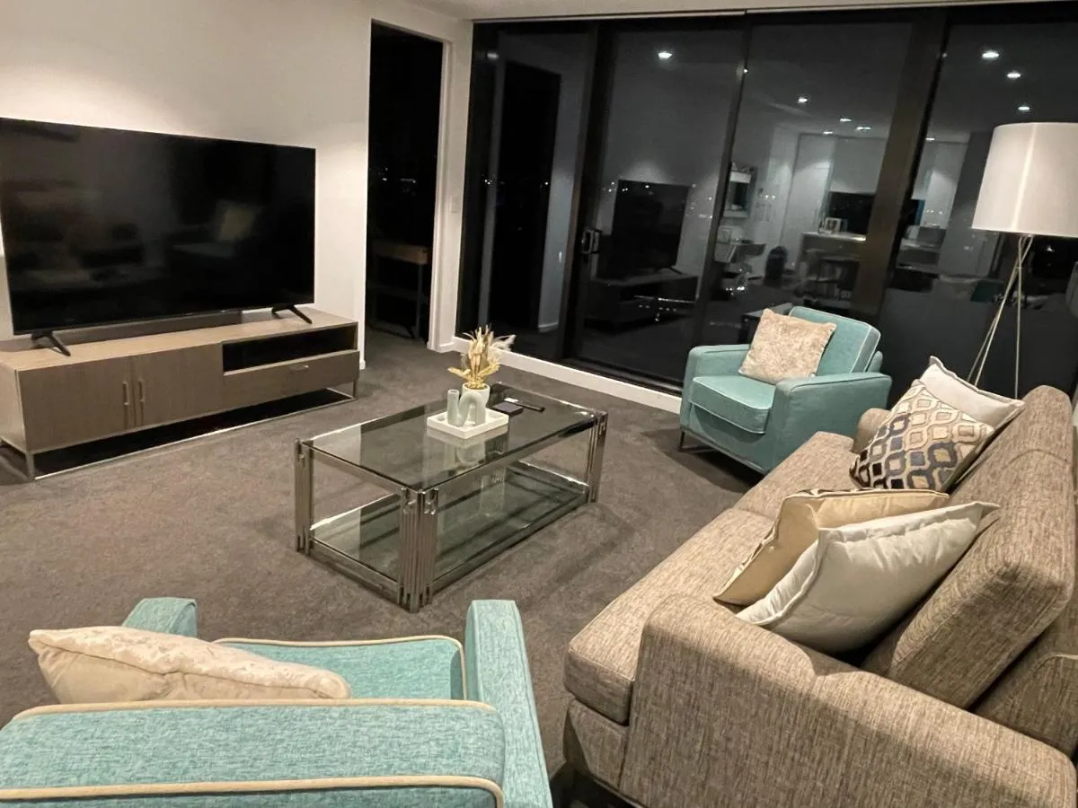 Fantastic 3 Bedroom Apartment in Southbank — 4