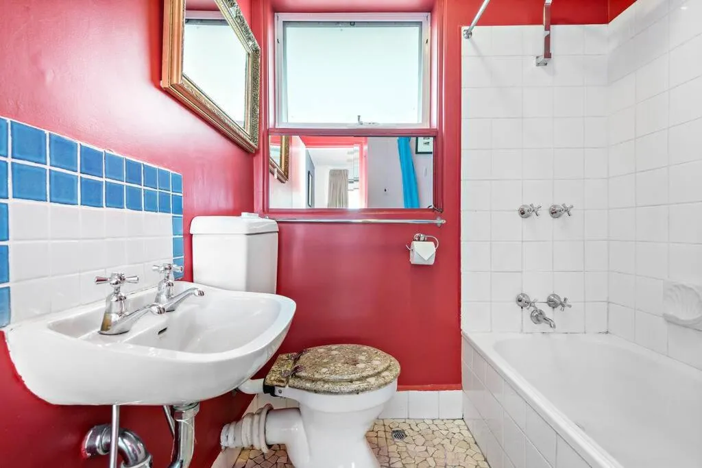 Fitzroy meets Clifton Hill at this Cosy Retreat — 2