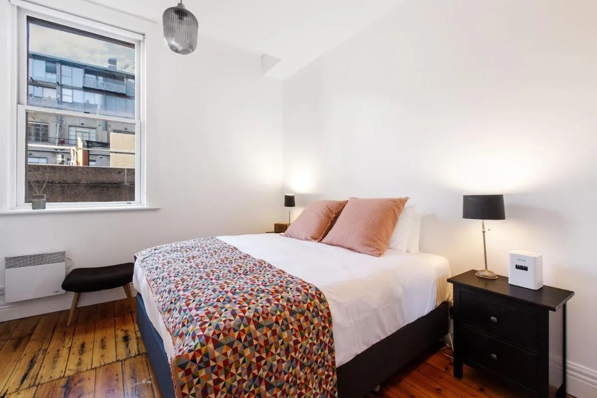 Flinders Find – A Spacious City Haven for Couples — 2