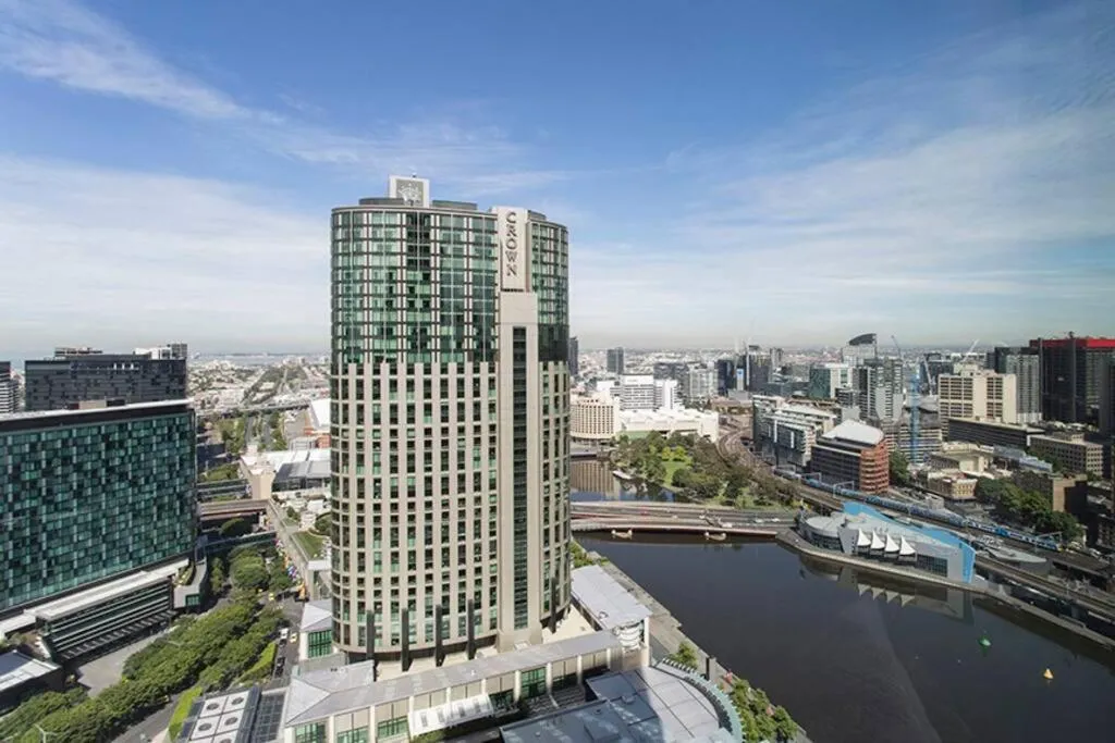 Freshwater Pearl on Southbank, Melbourne — 5