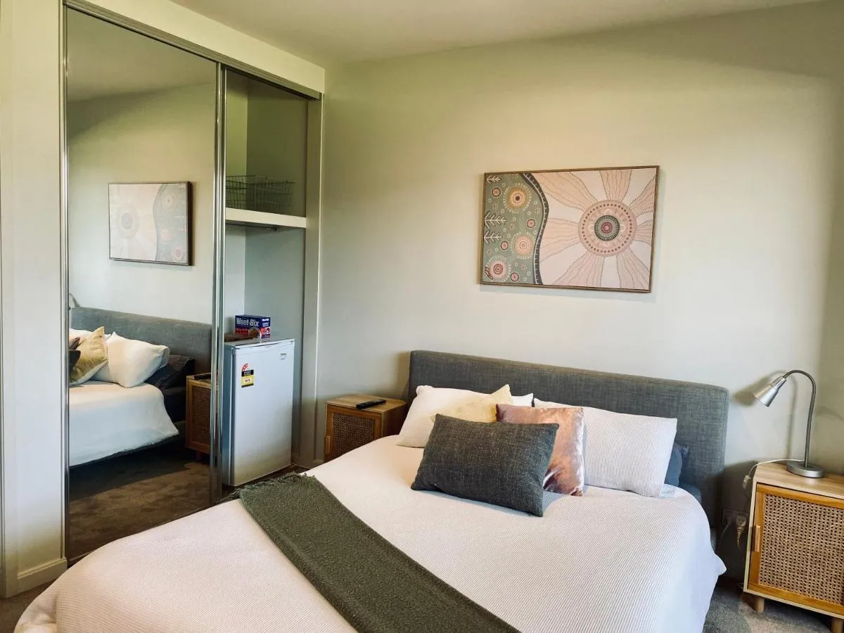 Golf Sandbelt Private Room with Ensuite inc Breakfast — 2