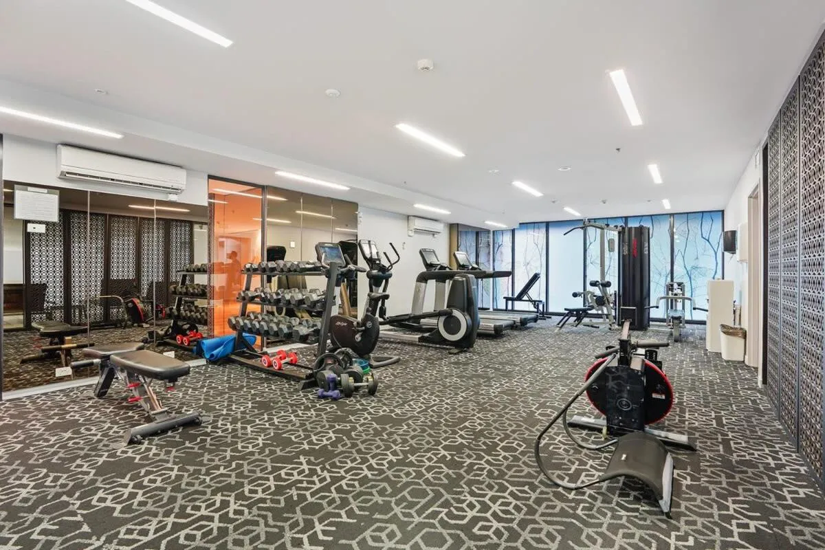 Grosvenor on Queens Luxury Melbourne CBD Apt — 5