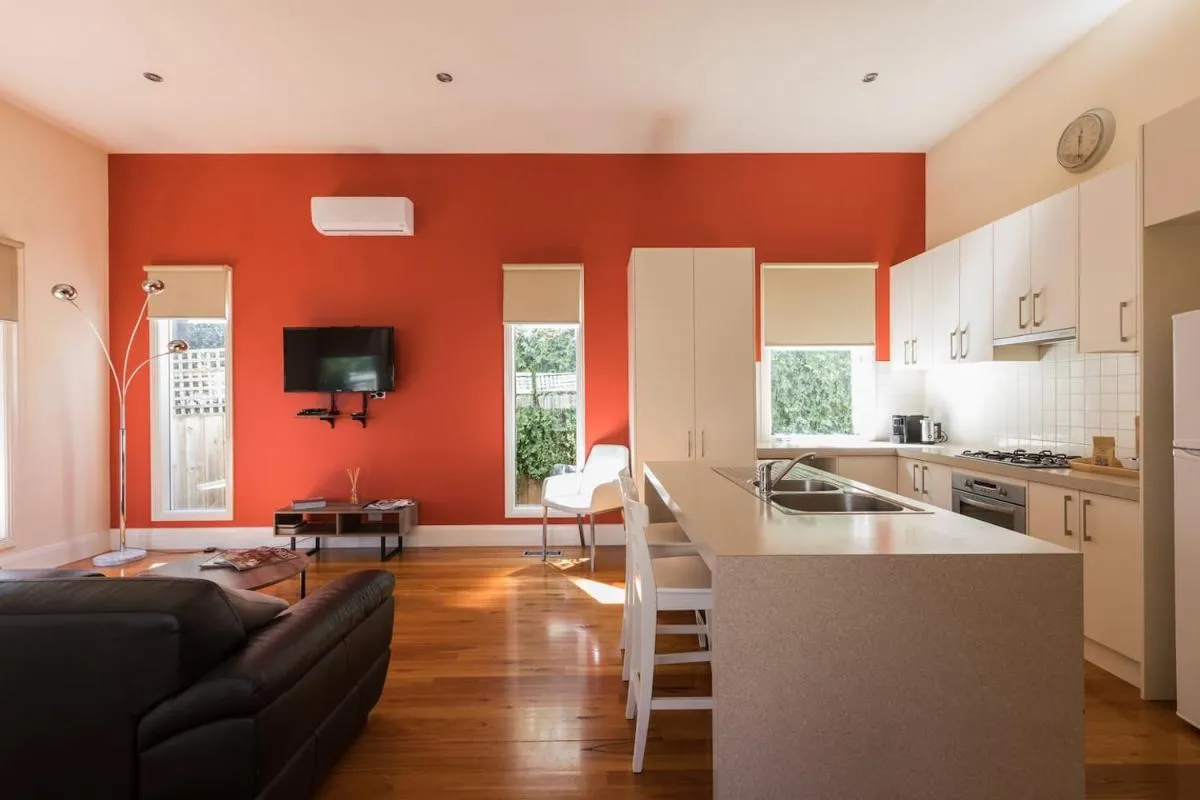 Healesville Cottage — 4