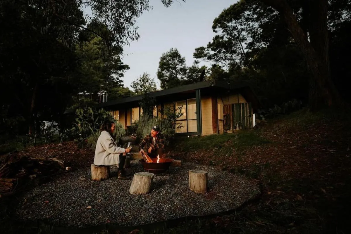 Healesville Mud Brick Hideaway — 3