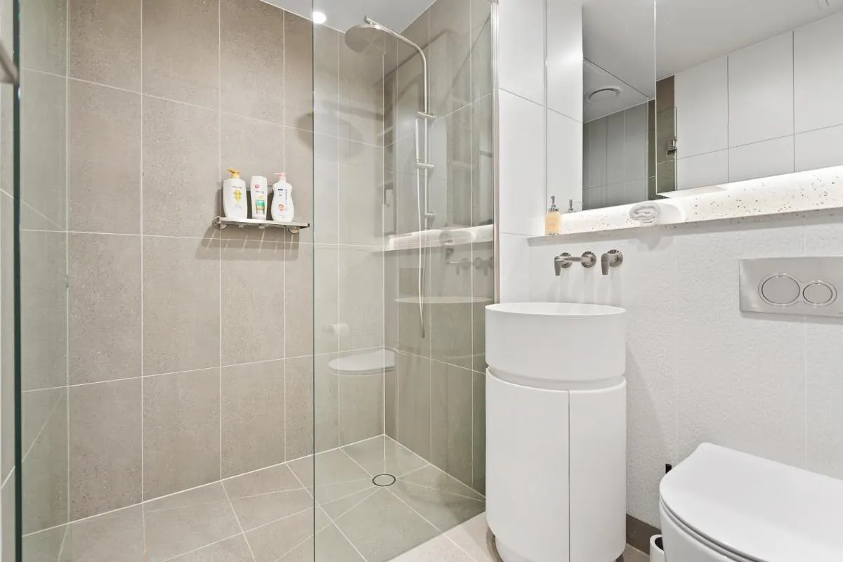 Hidden Gem Cosy 1B apt in central Melbourne #38015 — 3