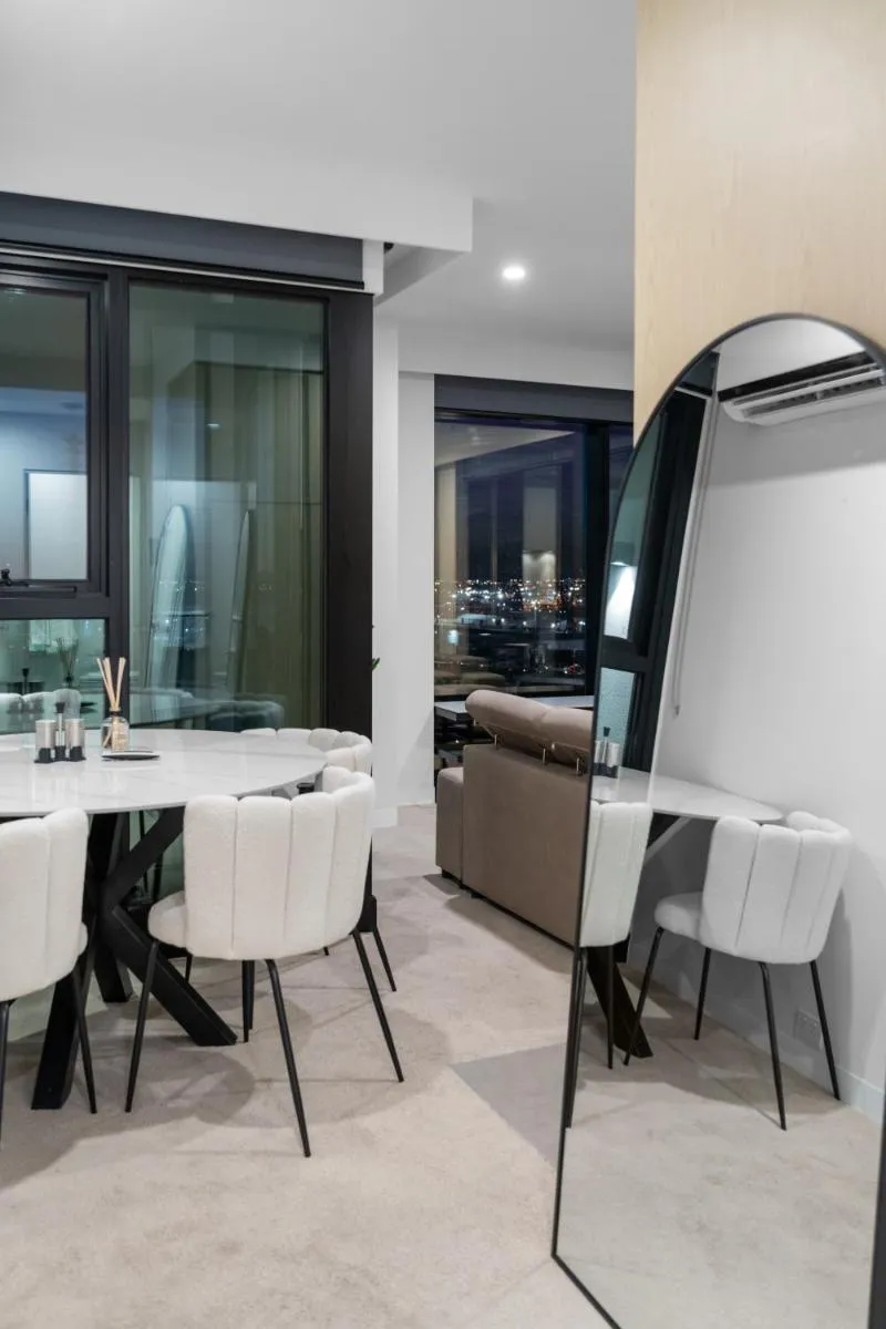 High Rise Marina Tower Residence — 5