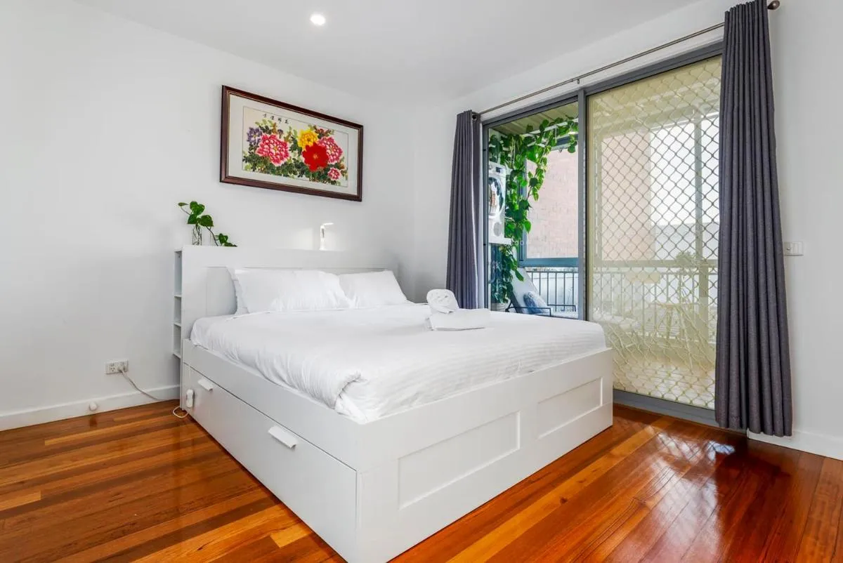 Home Away From Home in Footscray — 2