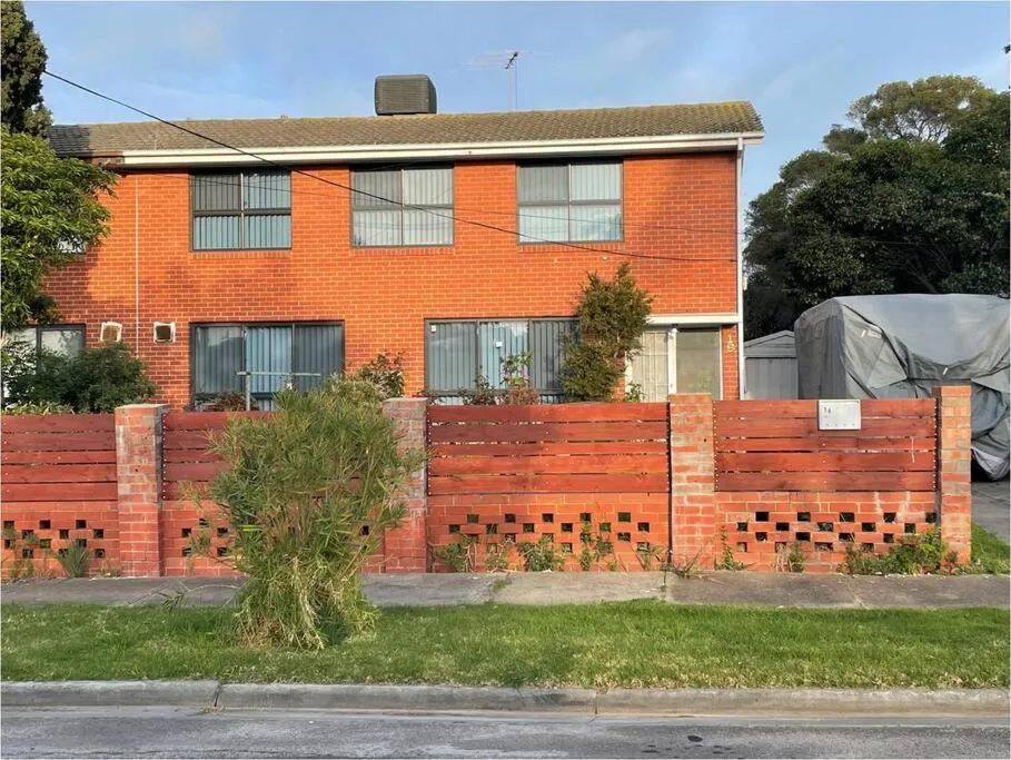 Home in Laverton 19 Minutes to Melbourne CBD