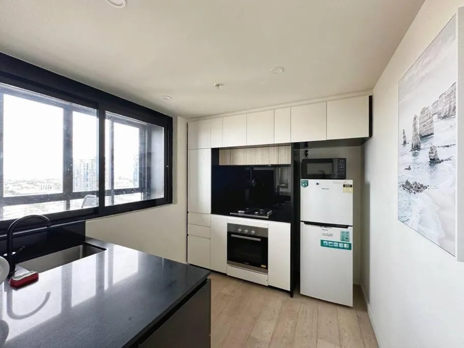 IN2103-1 BR Comfy Loft with Stunning View — 4