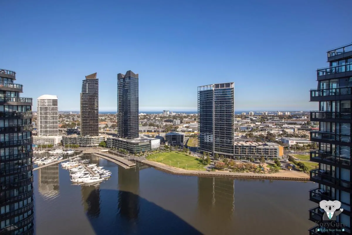 KOZYGURU DOCKLANDS HIGH LEVEL WATERVIEW 1BED POOL VDO883-2009 — 5