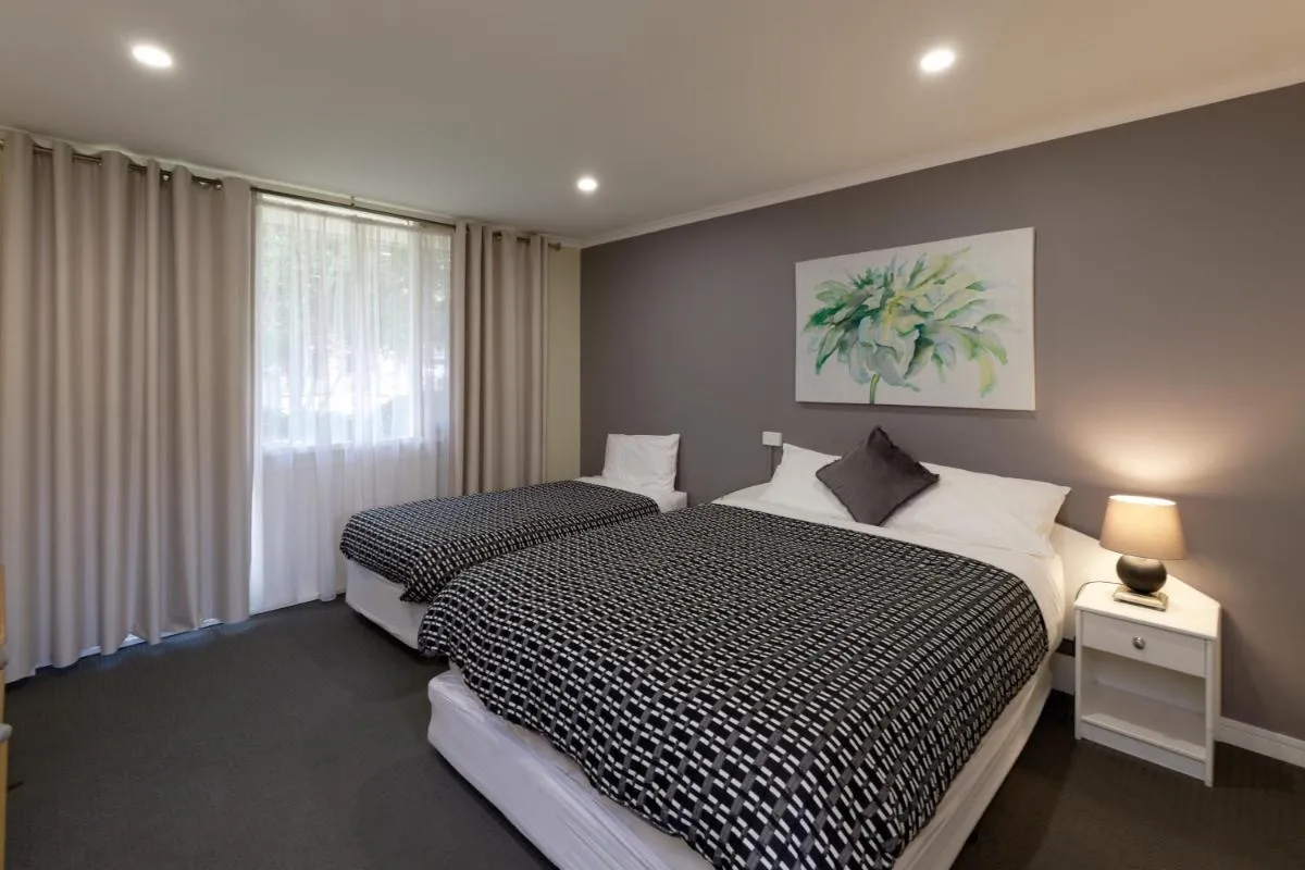 Keilor Motor Inn — 2