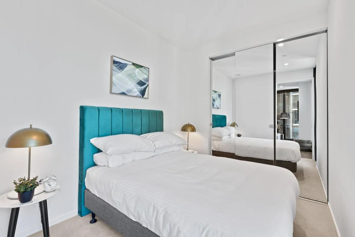 Level 35 Australia 108 Luxury Building – sleeps 4 — 2