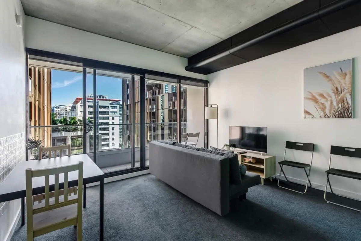 Lime Light – Vibrant Locale with Luxe Rooftop Pool — 5