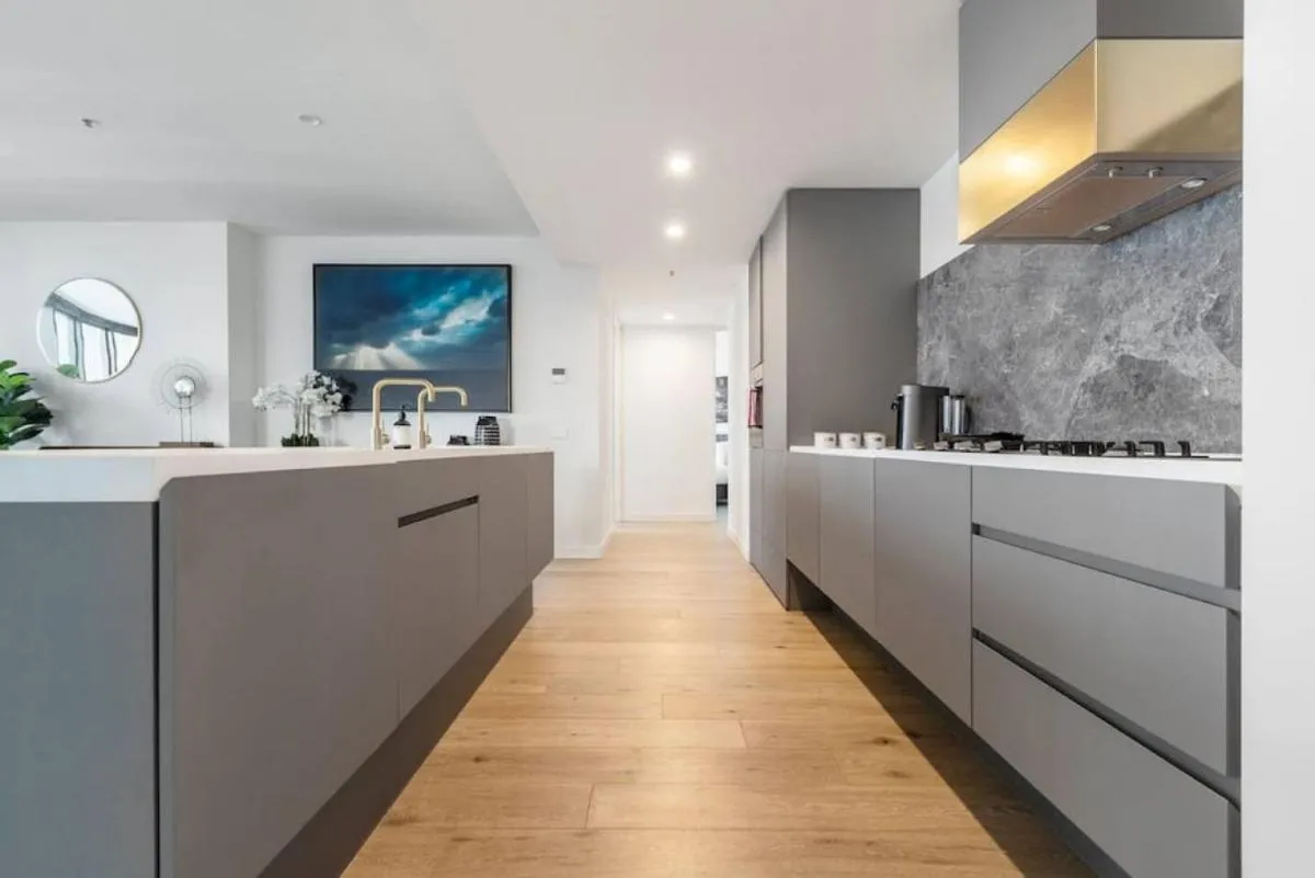 Luxurious 3 BRM Apartment — 3