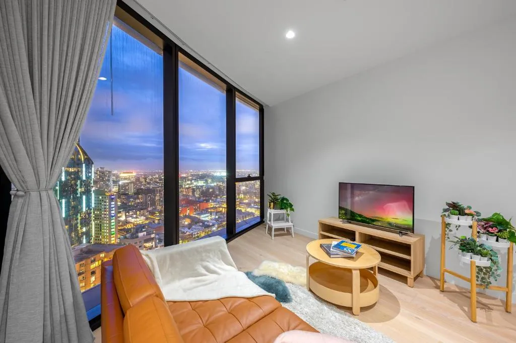 Luxurious Sapphire 1 Bed 1 Bath Residence