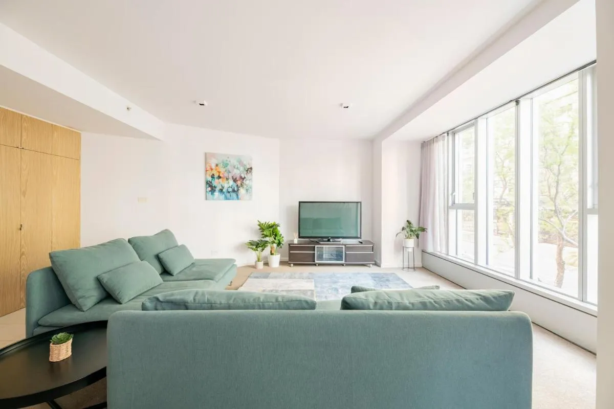 Luxury 3-Storey Loft with free parking on premises — 5