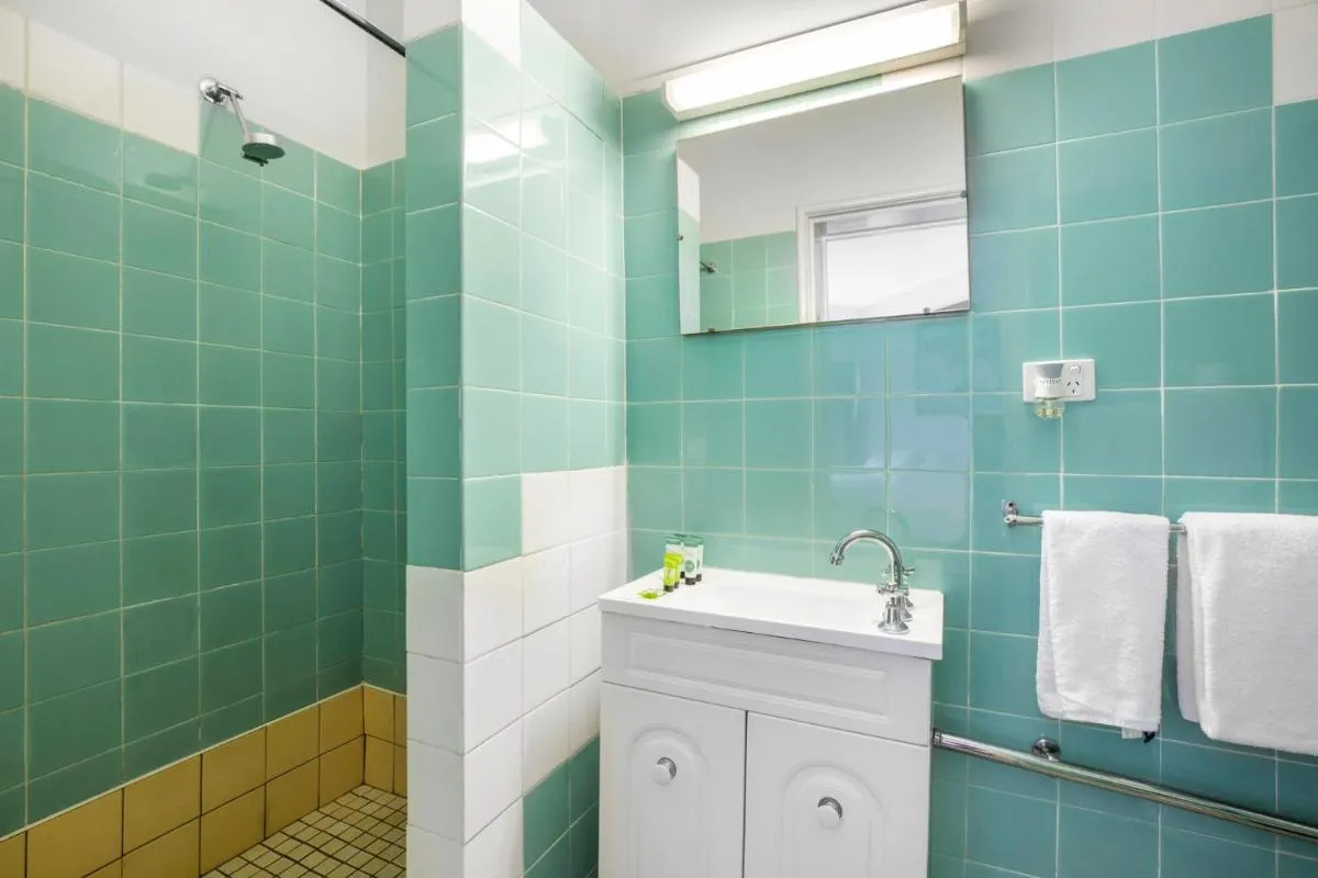 Meadow Inn Hotel-Motel — 3