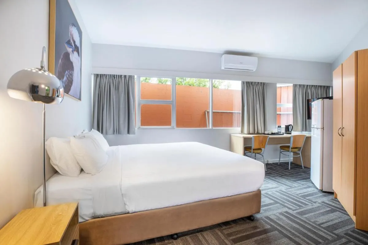 Meadow Inn Hotel-Motel — 2