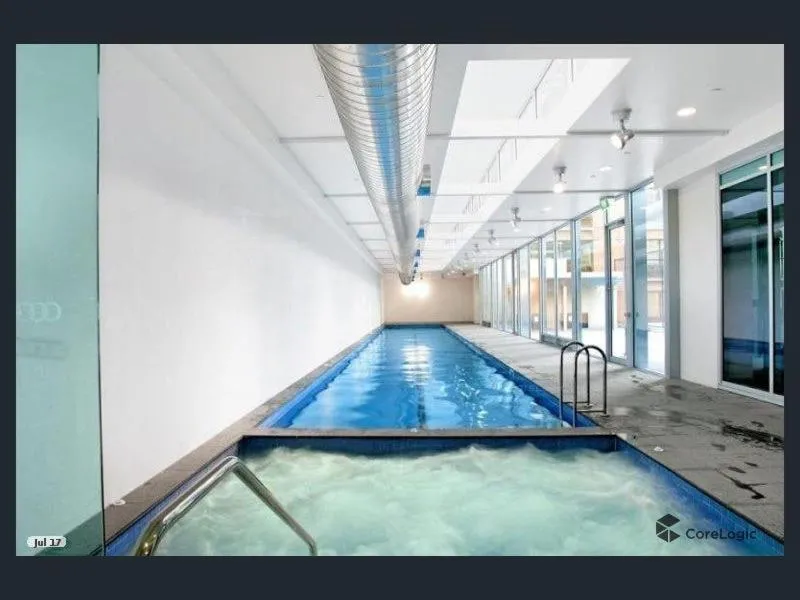 MelbCBD Central large 3BR2BTH GymPool Heater — 4