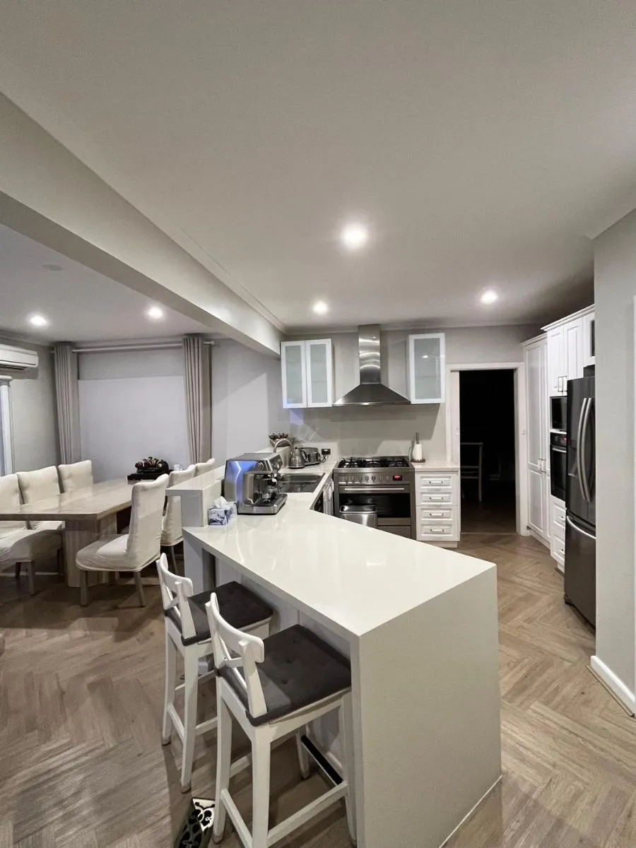 Melbourne Balwyn north three bedroom house — 5