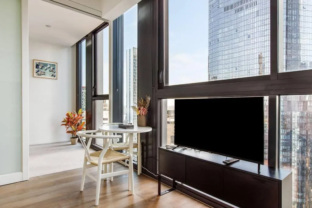 Melbourne Central Designer Studio With North Views — 5