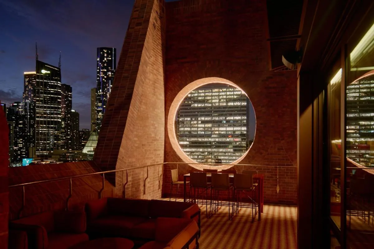 Melbourne Place — 5