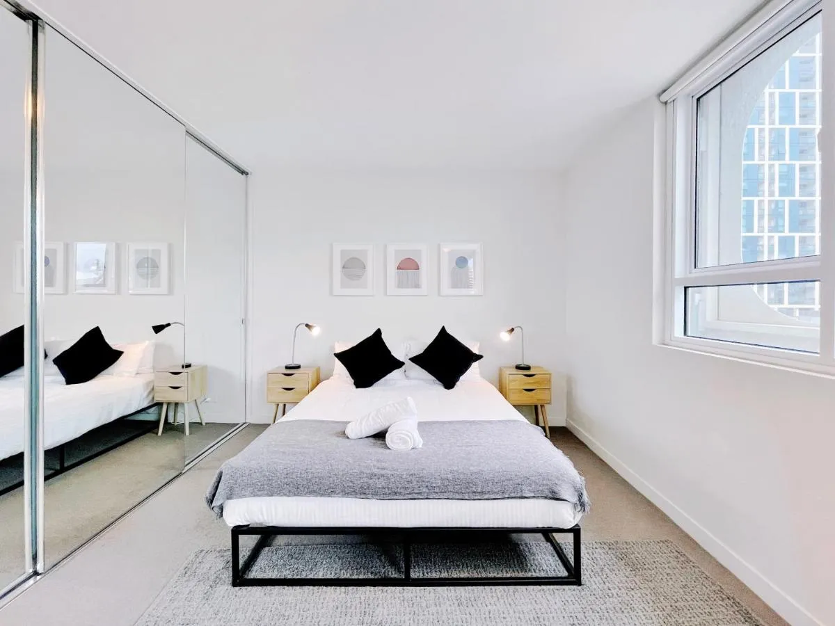 Merchant Apt by GoodLive — 2