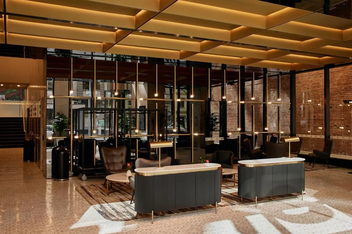 Meriton Suites Melbourne — 3