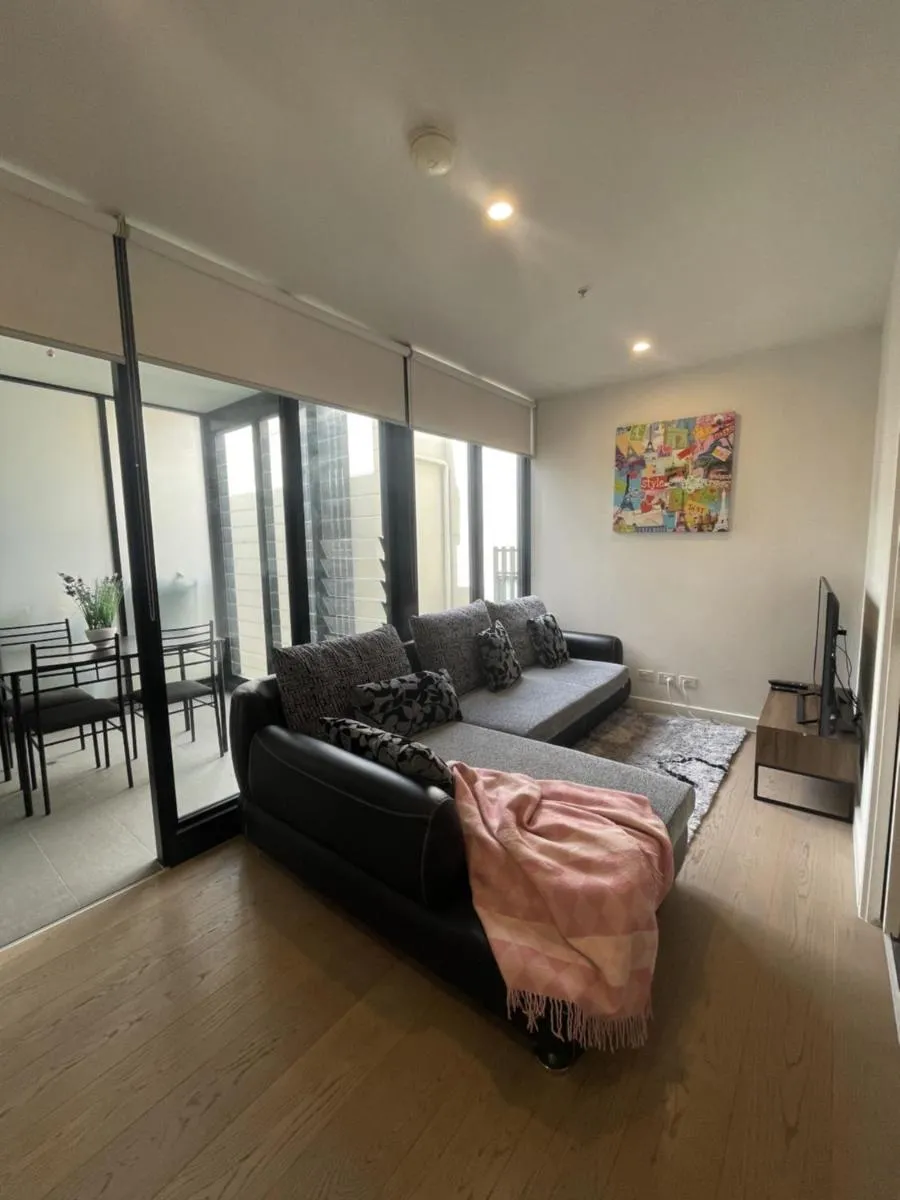 Modern 1BD Apt w free parking in central Brunswick — 2