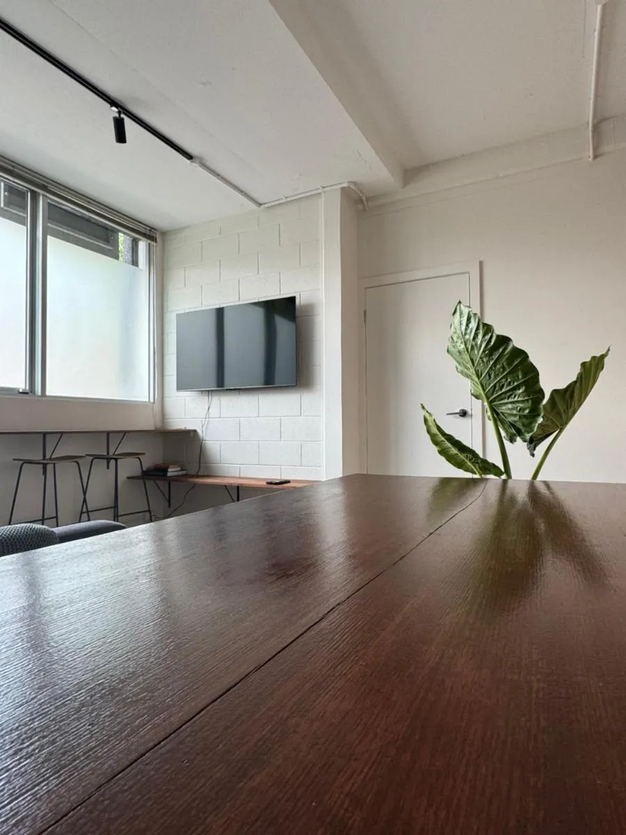 Modern Apartment in Prahran — 2