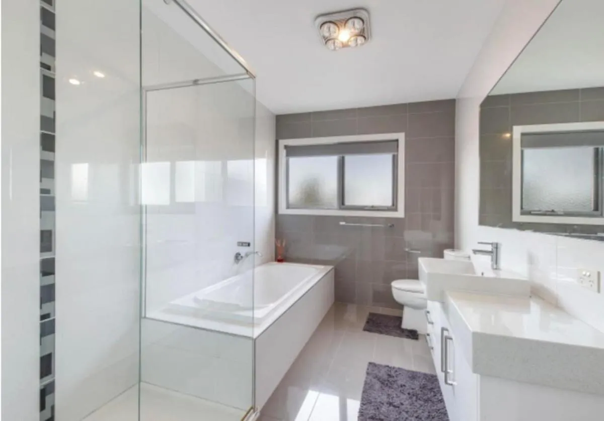Modern Comfort in Keilor East — 4