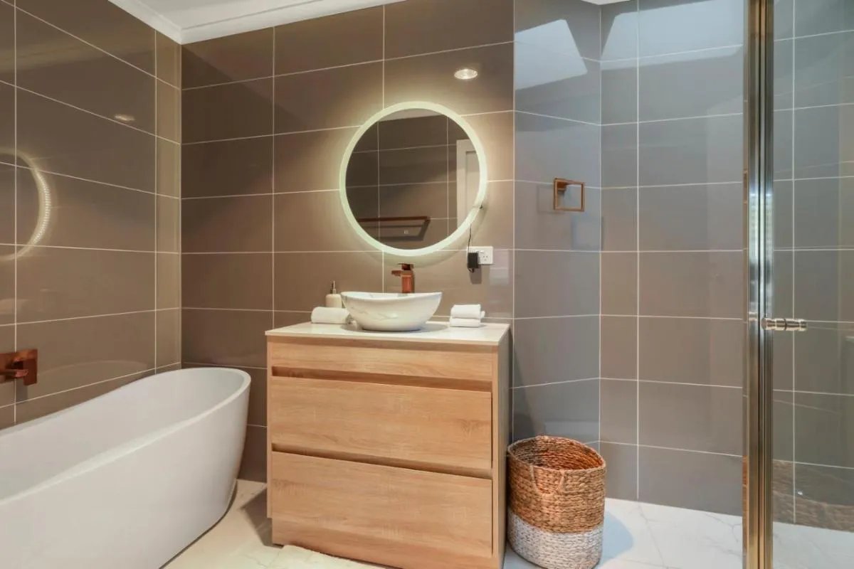 Modern Comfort in Preston — 5