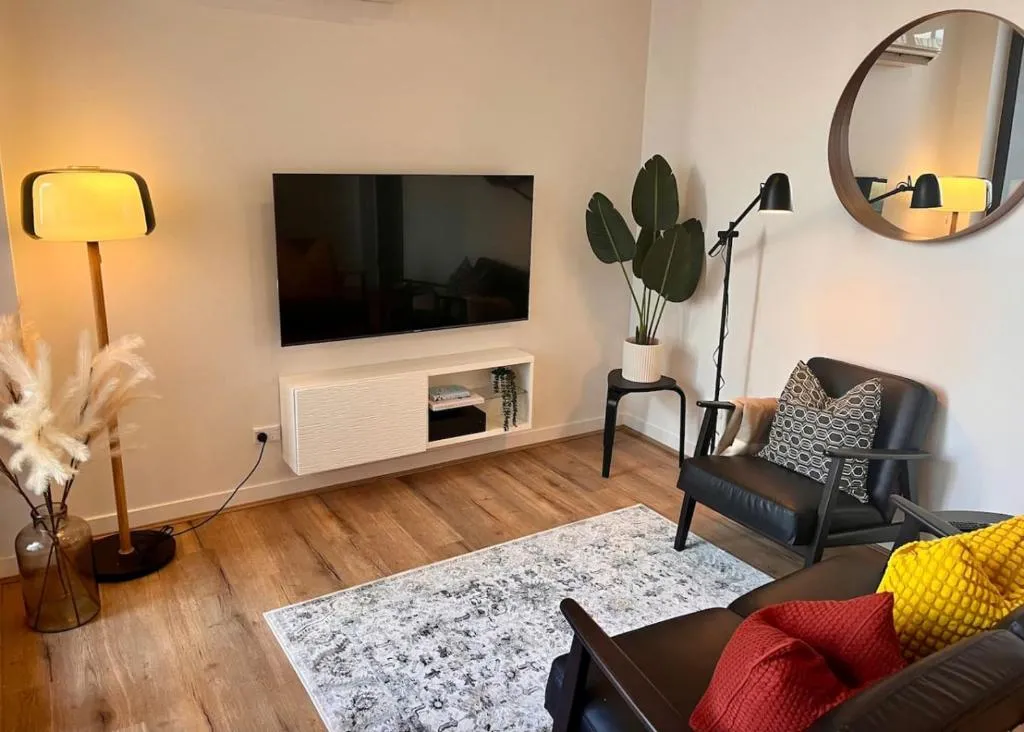 Modern Cozy Vibes in the Centre of Richmond