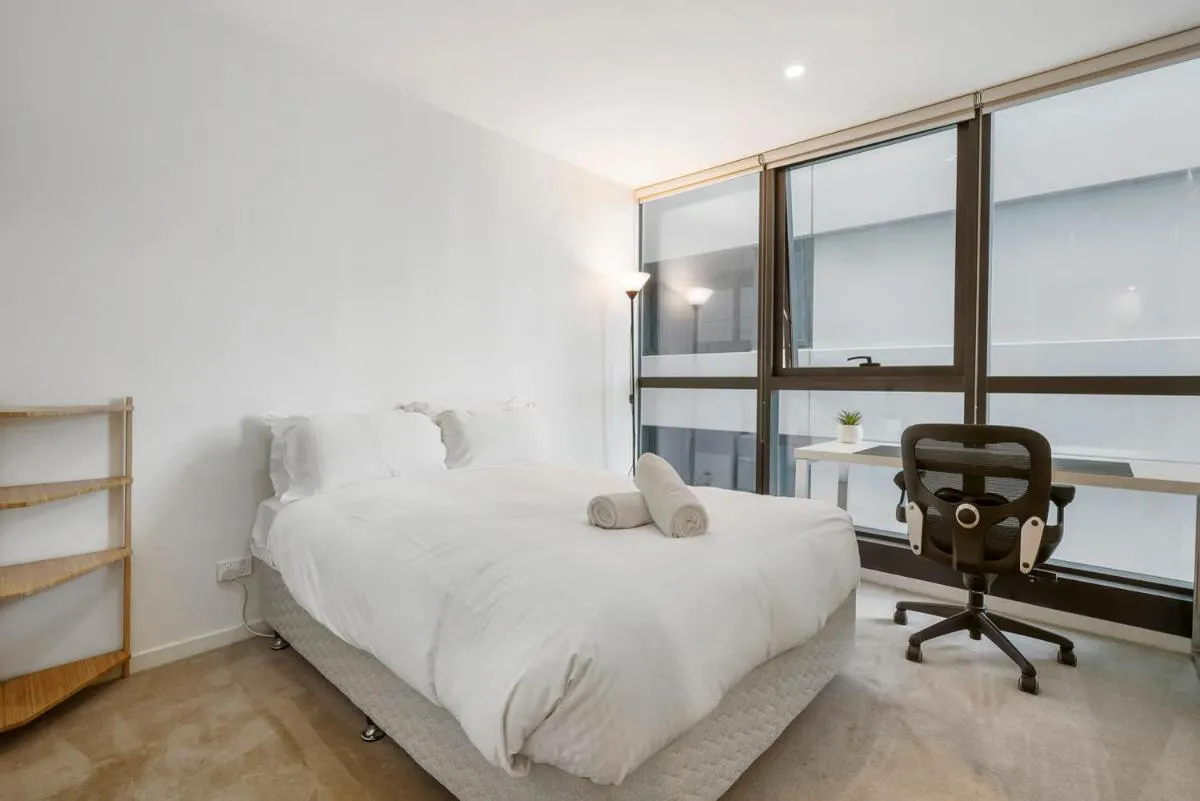 Modern Lifestyle in the Heart of Melbourne — 5