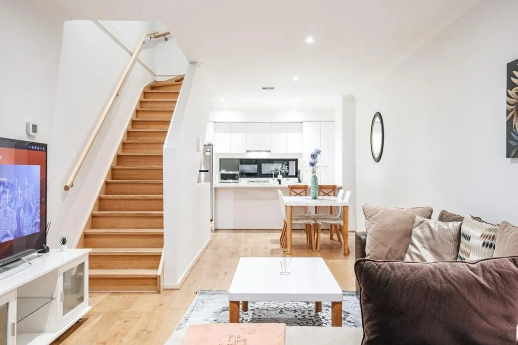 Modern Living 2br Townhouse In Maidstoneoffice