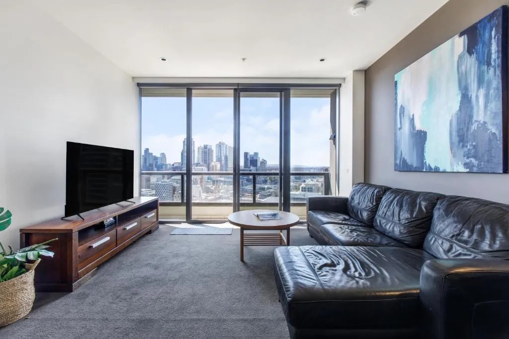 Modern Nomads Waterfront Residence Near Casino with River View