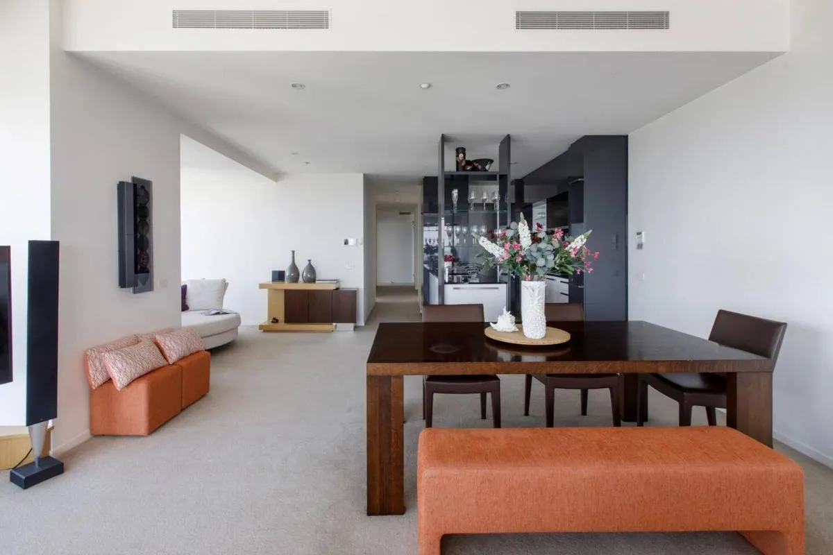 Modern meets Retro in Penthouse with Soaring Views — 4