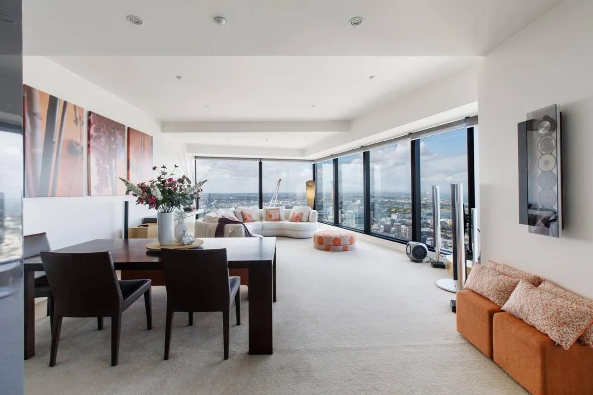 Modern meets Retro in Penthouse with Soaring Views — 5