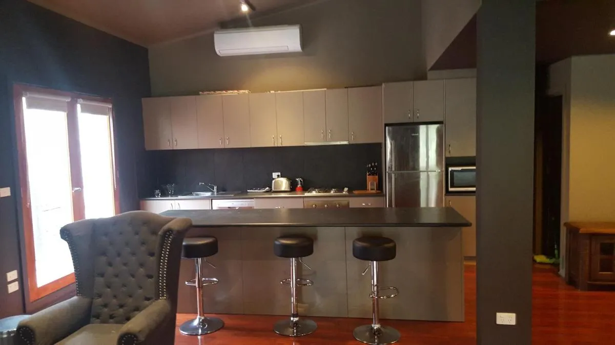 Montrose Barn House- Entire Home — 4