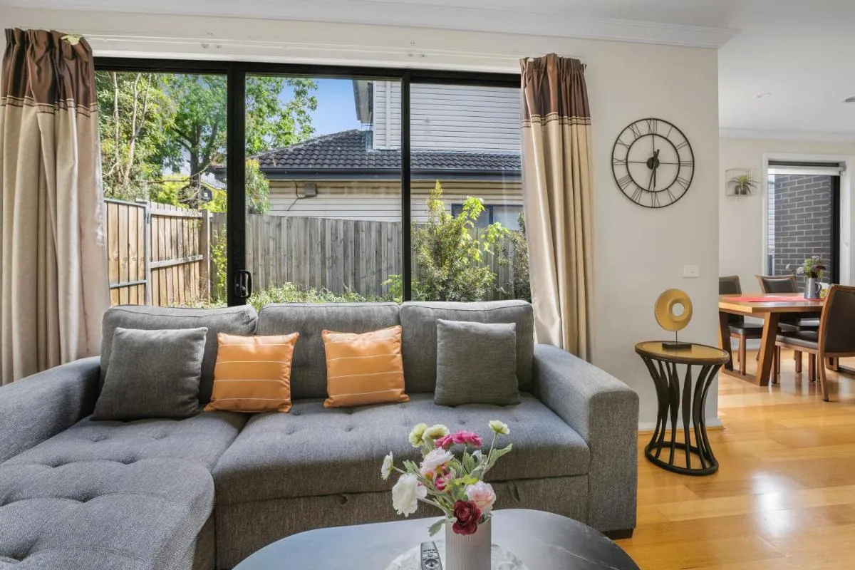 New Comfort house near Box Hill — 4