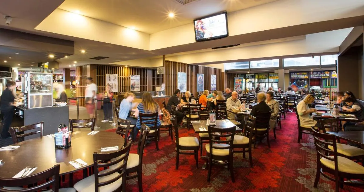Nightcap at Keysborough Hotel — 4