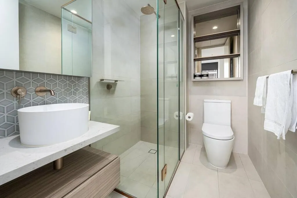 Nine Elm – Port Melbourne 403 — 3