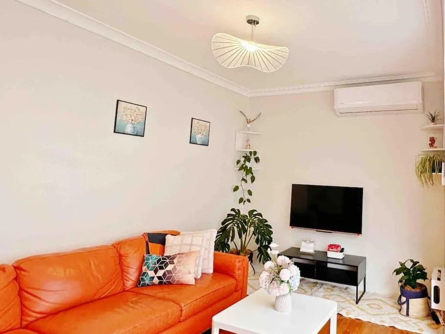 Peaceful location 3BR WiFi/Netflix/Kitchen — 5