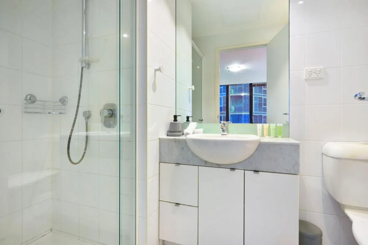 Perfectly Styled Urban Retreat in Southbank — 3