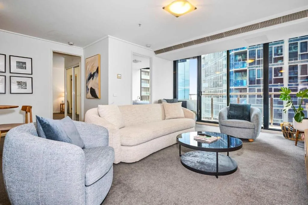 Perfectly Styled Urban Retreat in Southbank